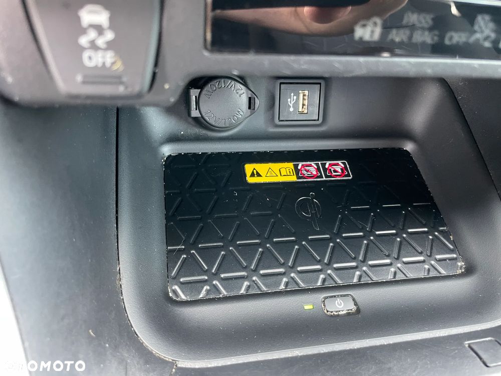 Toyota RAV4 2.5 Hybrid Comfort 4x2 - 32