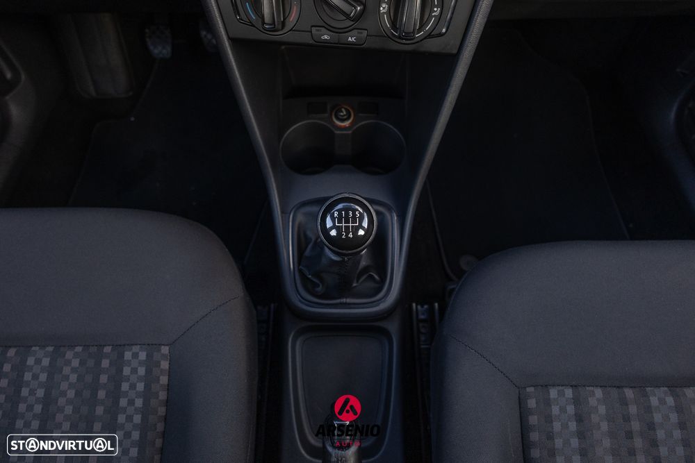 VW Polo 1.4 TDi BlueMotion - 29