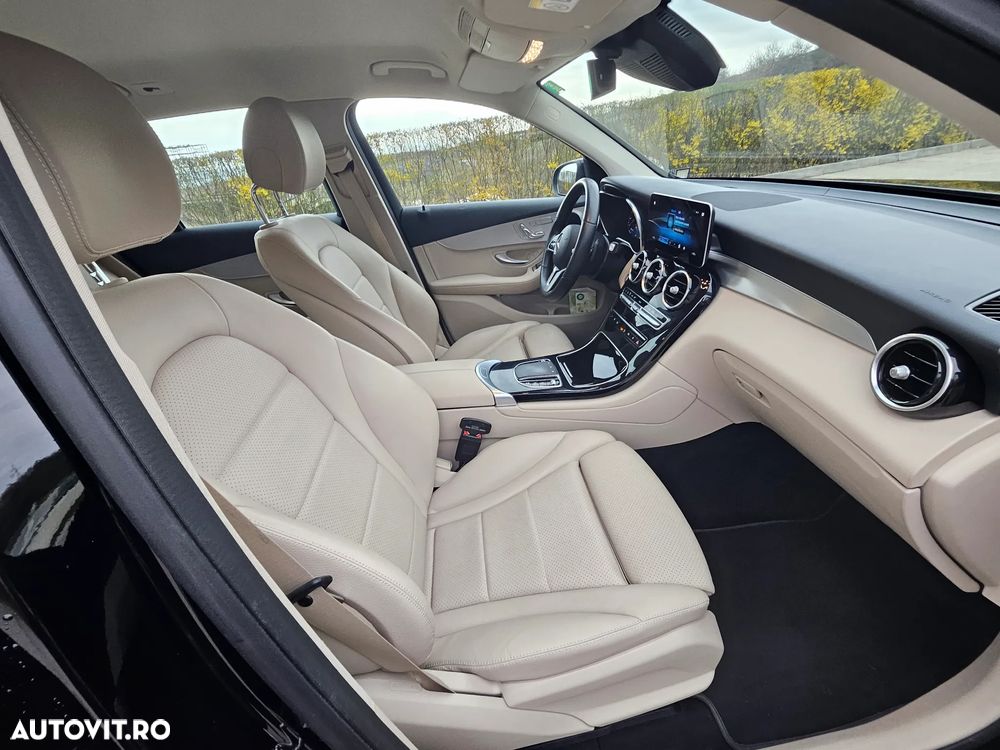 Mercedes-Benz GLC 300 d 4MATIC - 20