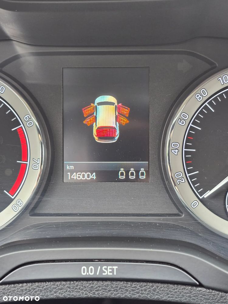 Skoda Karoq 1.5 TSI ACT 4x2 Ambition DSG - 11