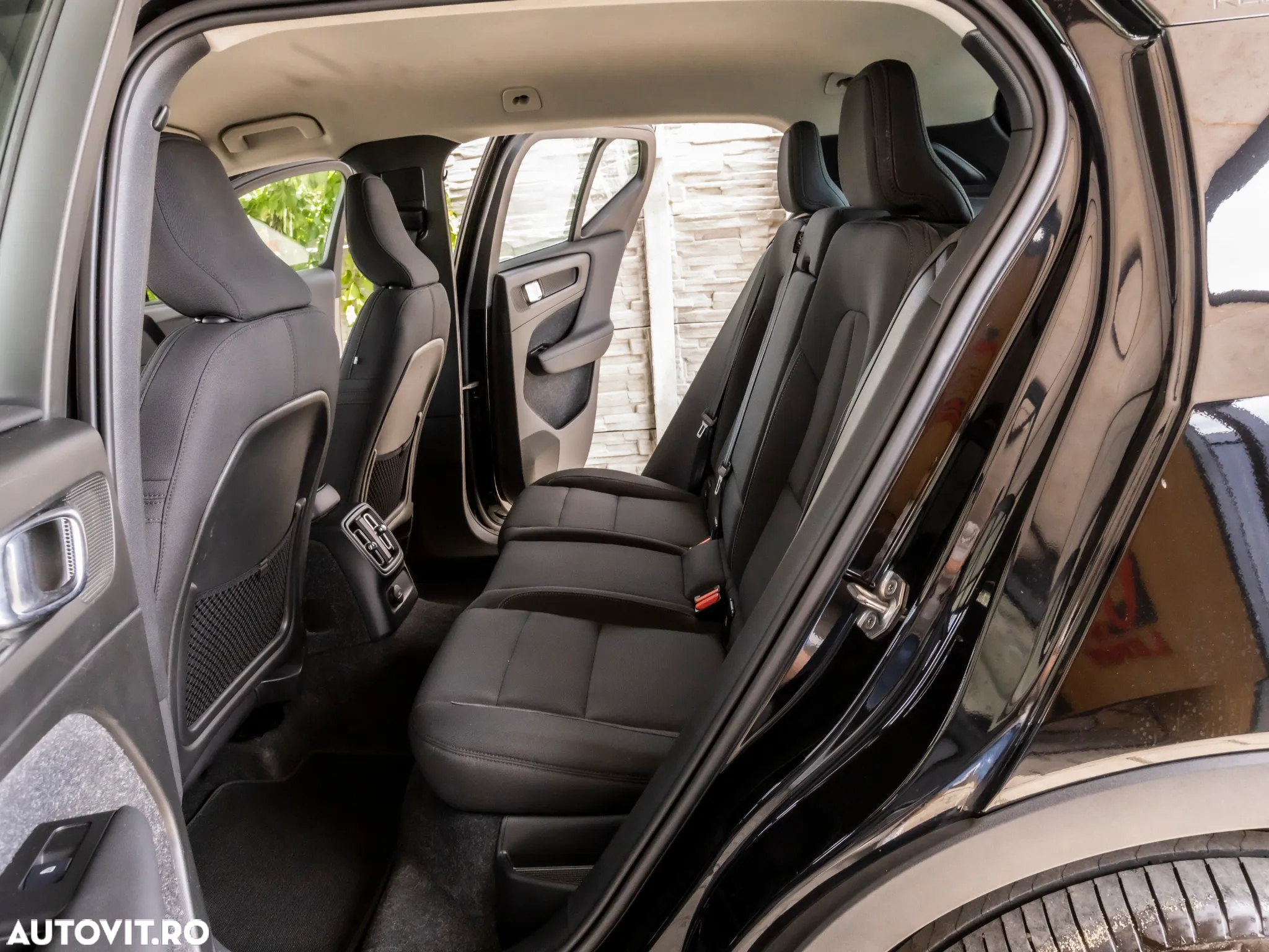 Volvo XC 40 Recharge T4 Twin Engine AT7 Inscription Expression - 17