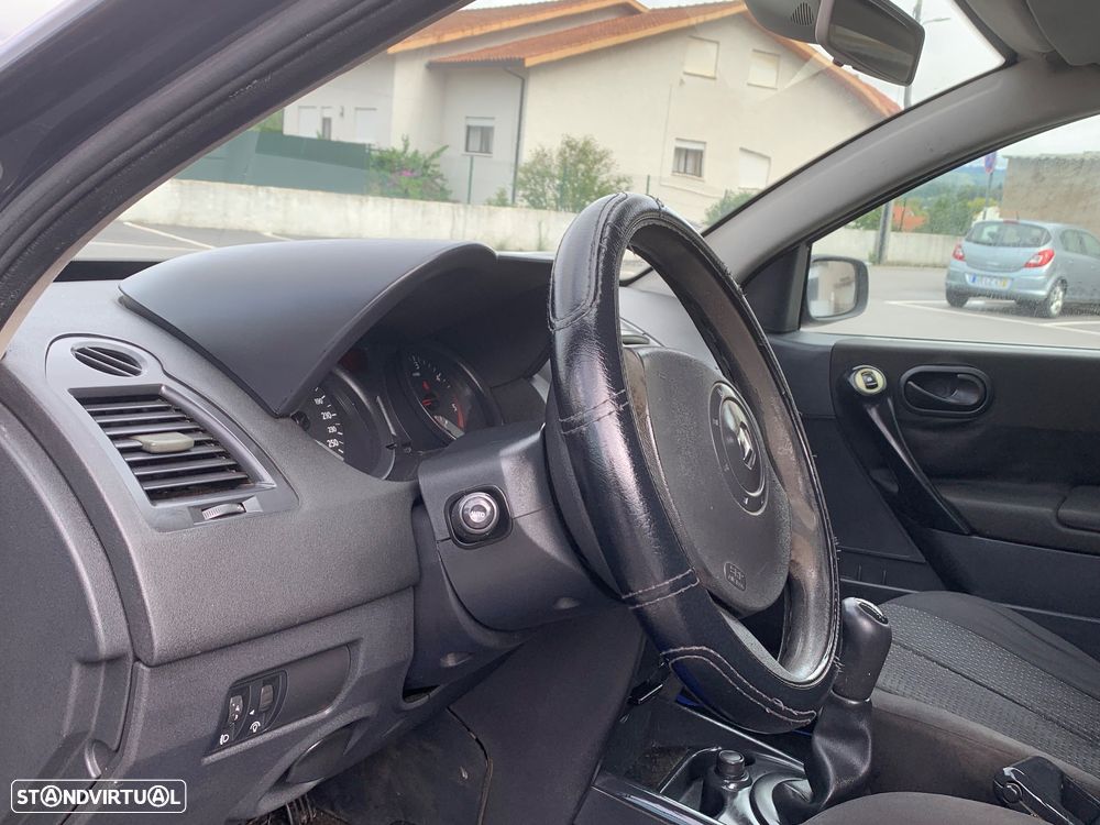 Renault Mégane Break 1.5 dCi Confort - 11