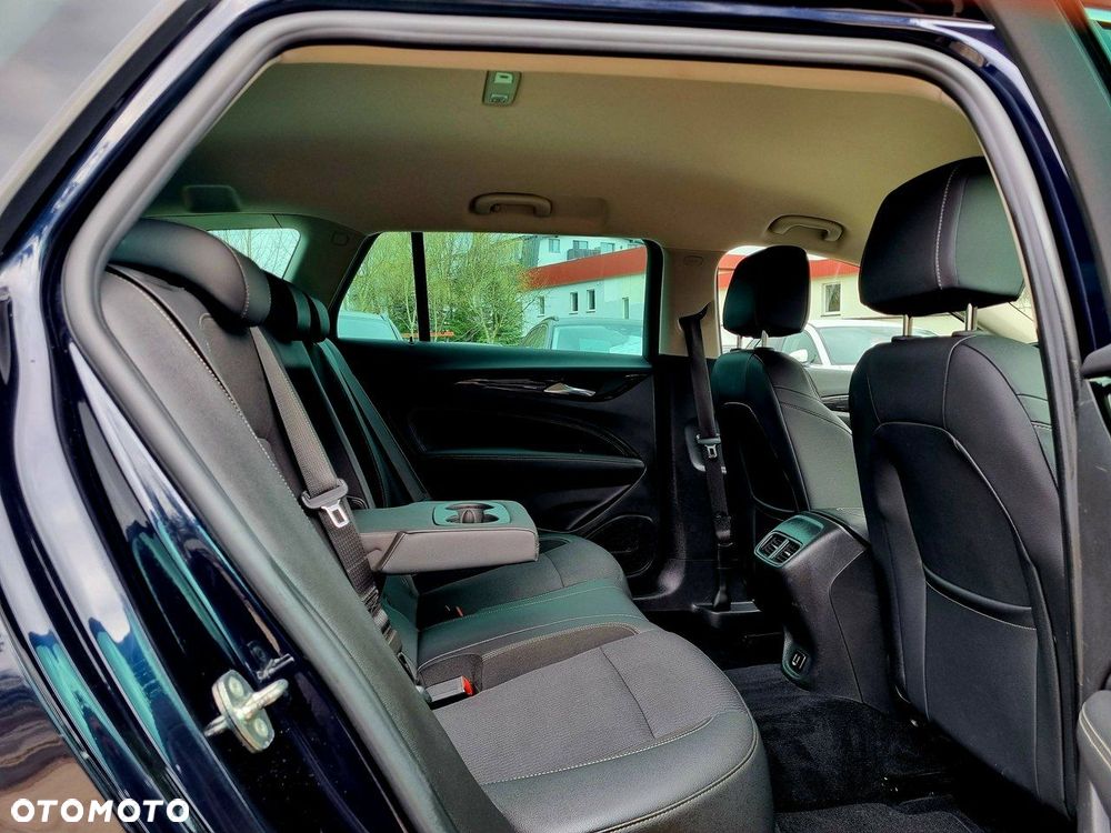 Opel Insignia 1.5 T Enjoy S&S - 12