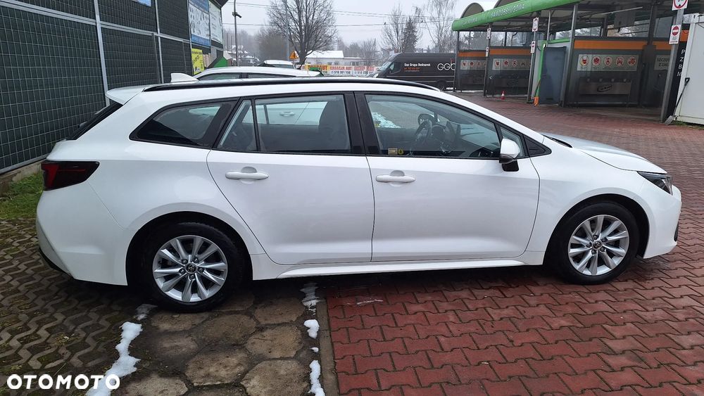 Toyota Corolla 1.8 Hybrid Comfort - 13