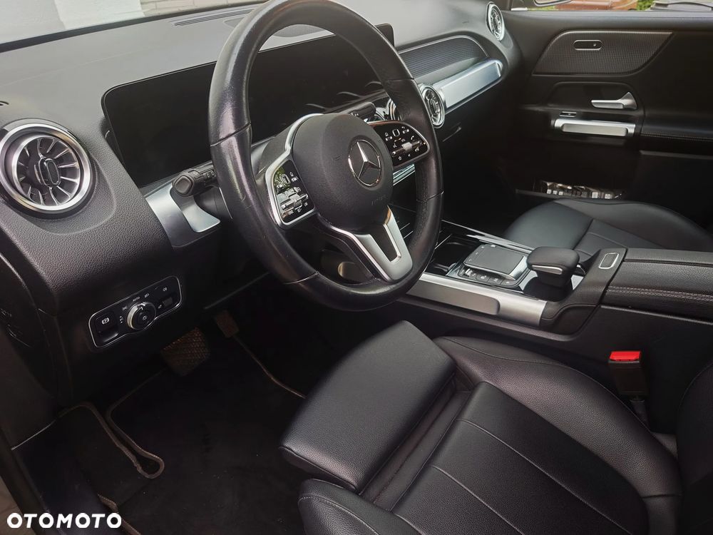 Mercedes-Benz GLB 250 4-Matic Progressive 8G-DCT - 9
