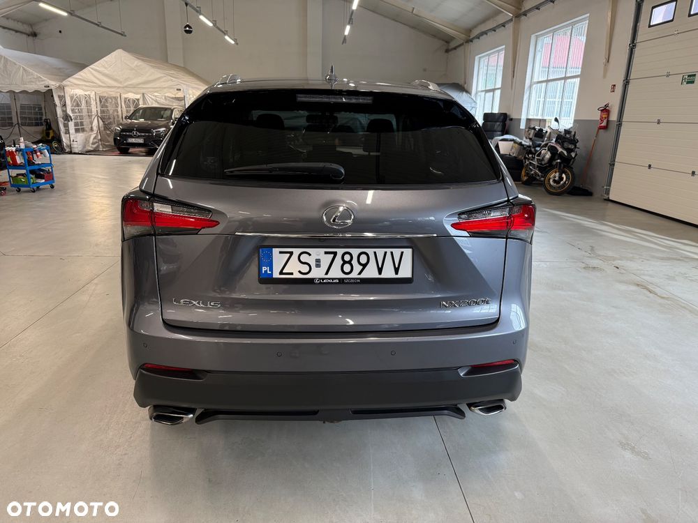 Lexus NX 200t Comfort AWD - 4