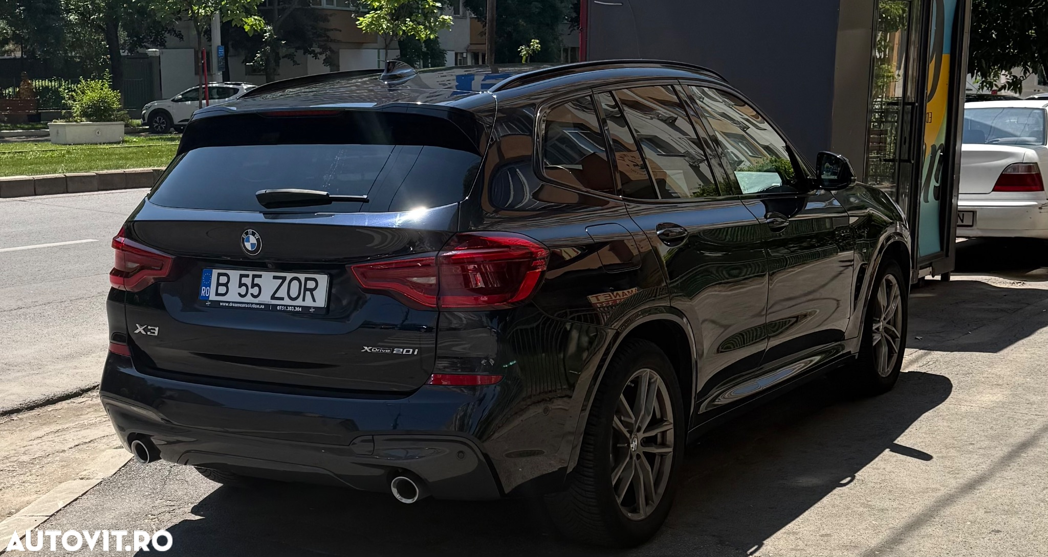 BMW X3 xDrive20i AT - 2