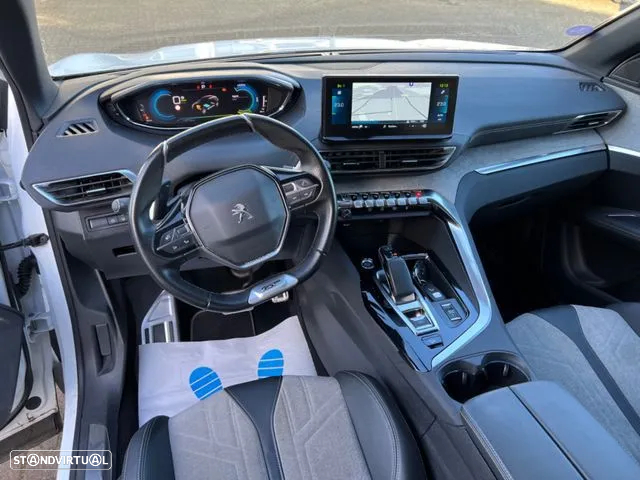 Peugeot 3008 1.6 Hybrid4 GT e-EAT8 - 6