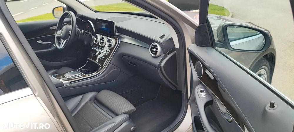 Mercedes-Benz GLC 220 d 4Matic 9G-TRONIC - 9