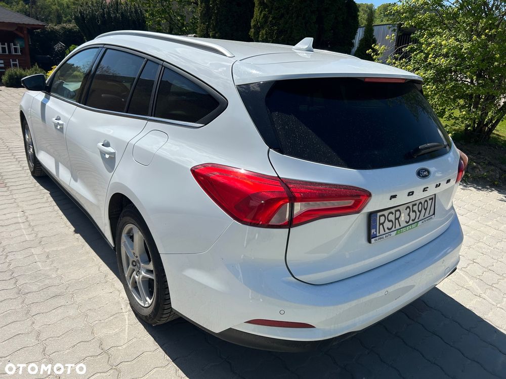 Ford Focus 1.5 EcoBlue Start-Stopp-System COOL&CONNECT DESIGN - 3