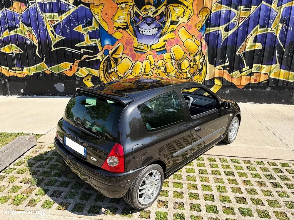 Renault Clio Sport Tourer - 15
