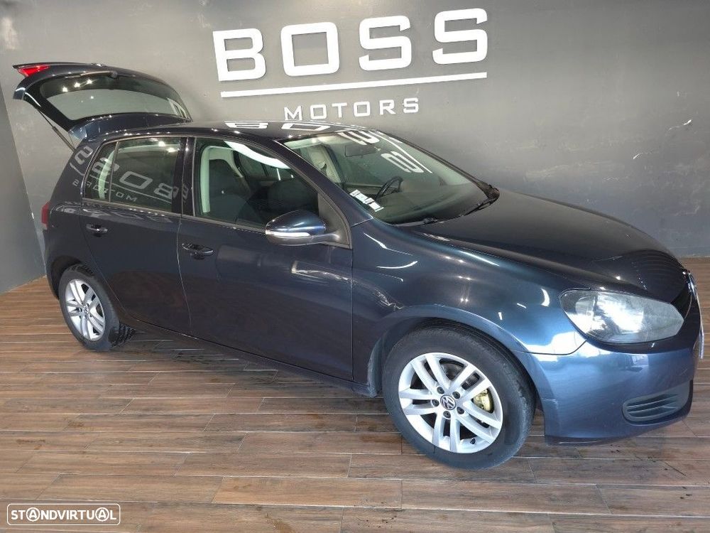 VW Golf 1.6 TDi Trendline BlueMotion - 9