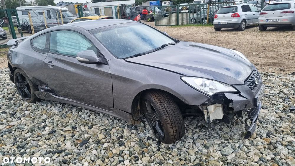 Hyundai Genesis - 9