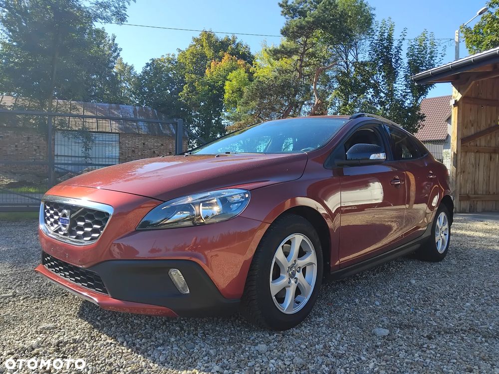Volvo V40 Cross Country D2 Momentum - 1