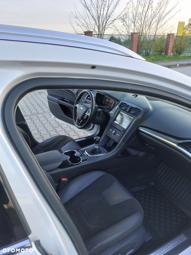 Ford Mondeo 2.0 TDCi STart-Stopp Titanium - 21