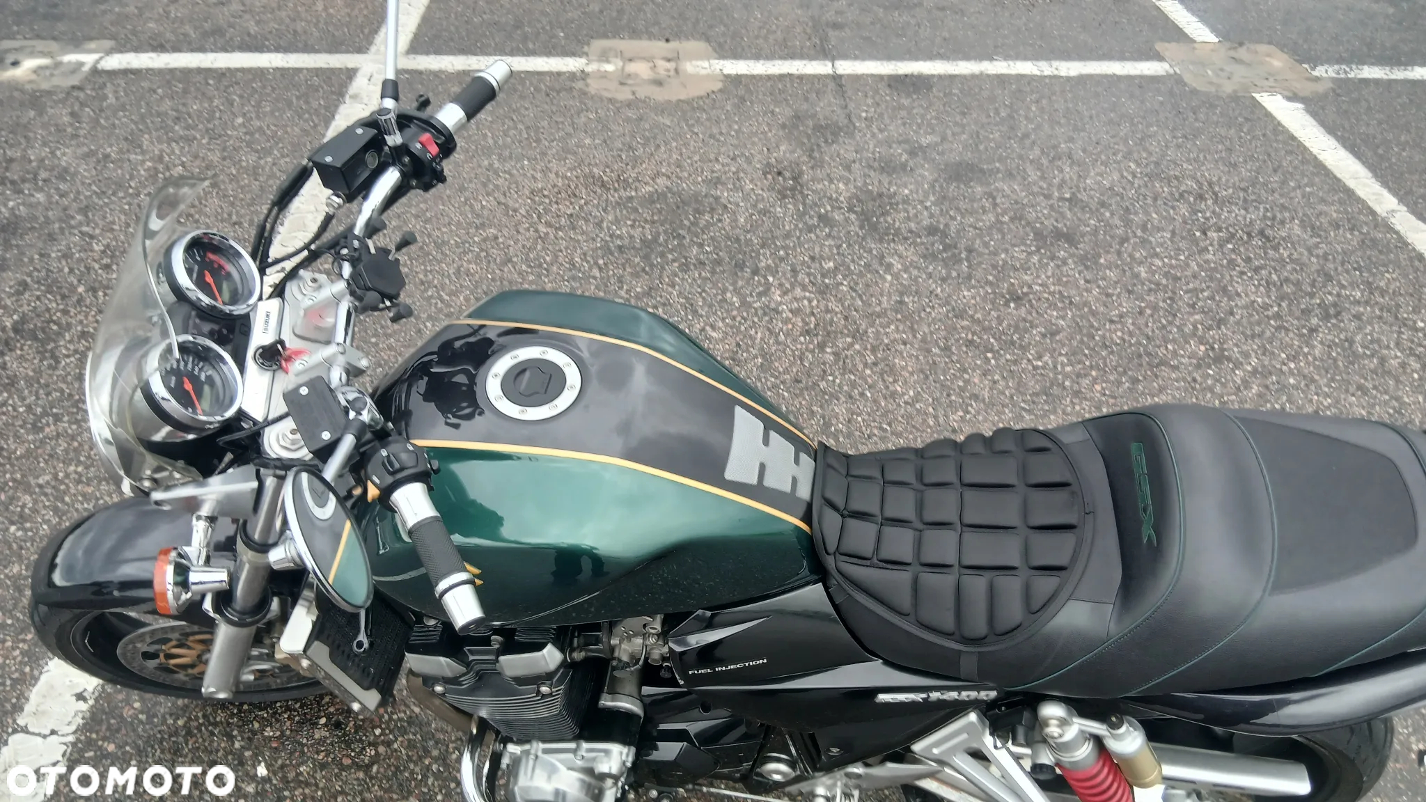 Suzuki GSX - 21