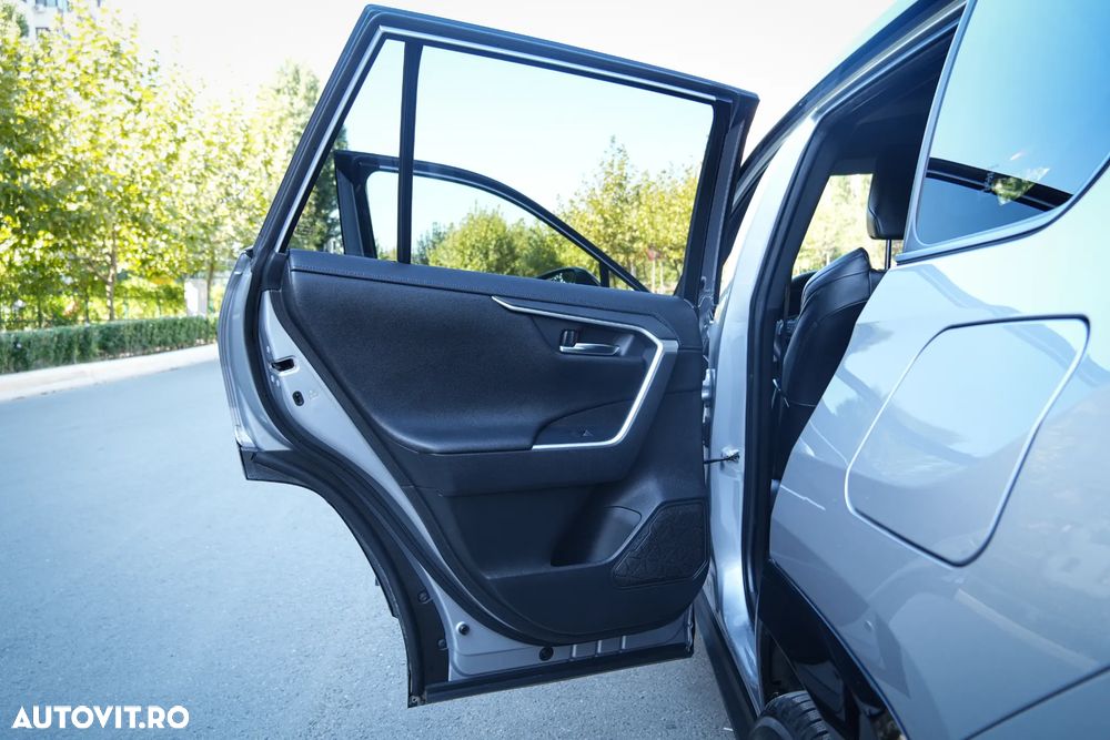 Toyota RAV4 2.5 VVT-iE 4x4 Exclusive - 27
