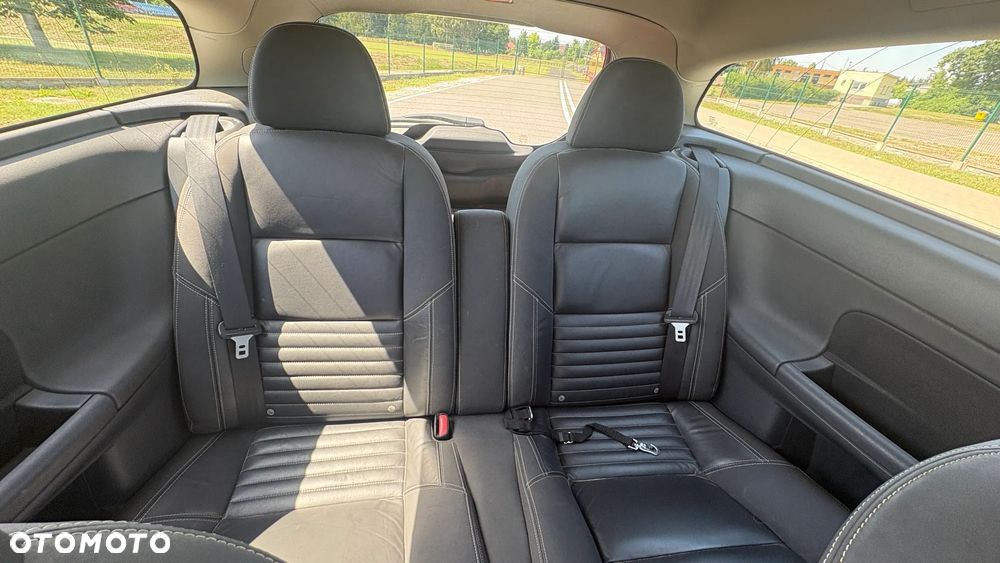 Volvo C30 D2 R-Design - 18