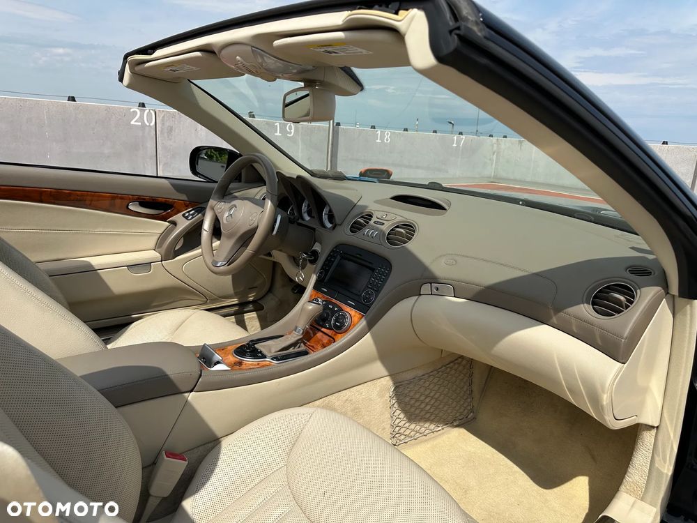 Mercedes-Benz SL 500 7G-TRONIC - 9