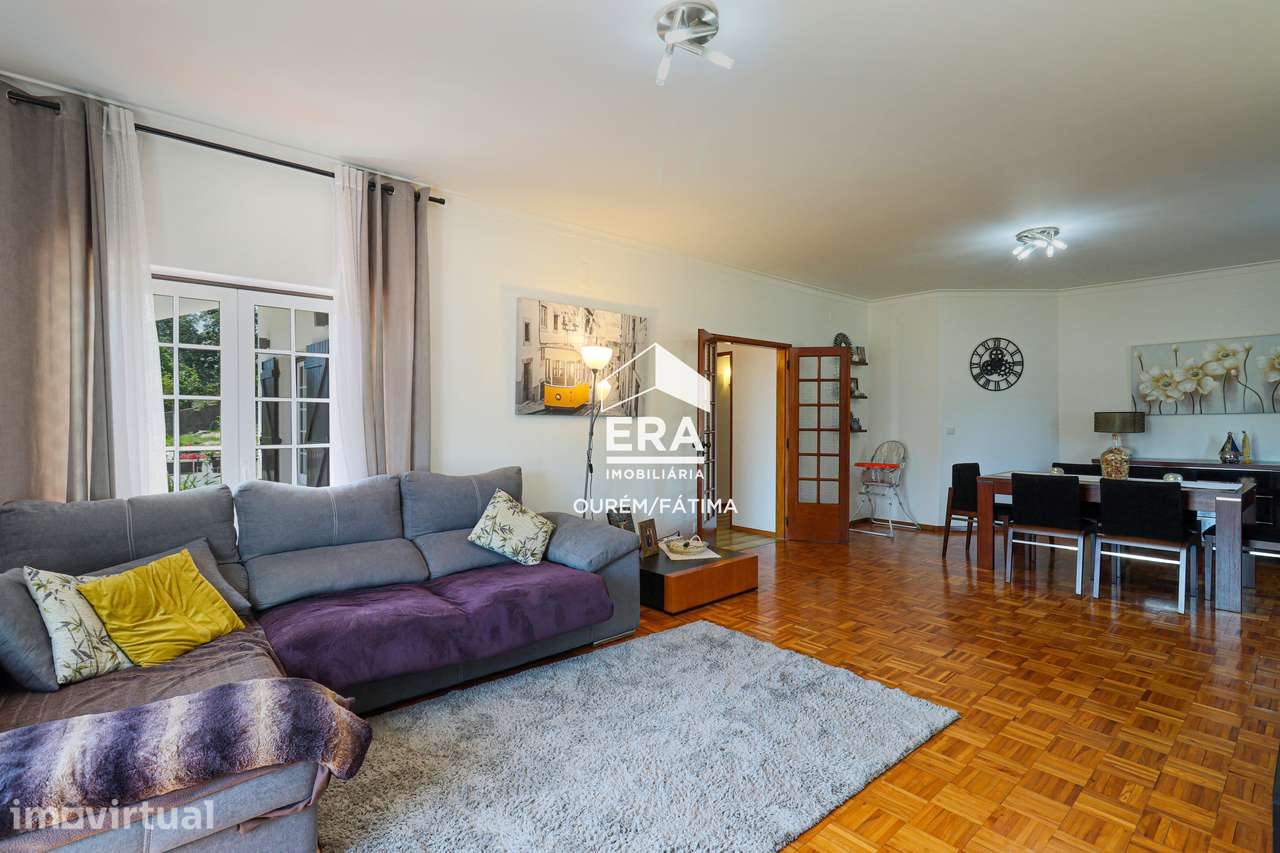 Moradia T5, Gondemaria Ourém - Grande imagem: 5/8