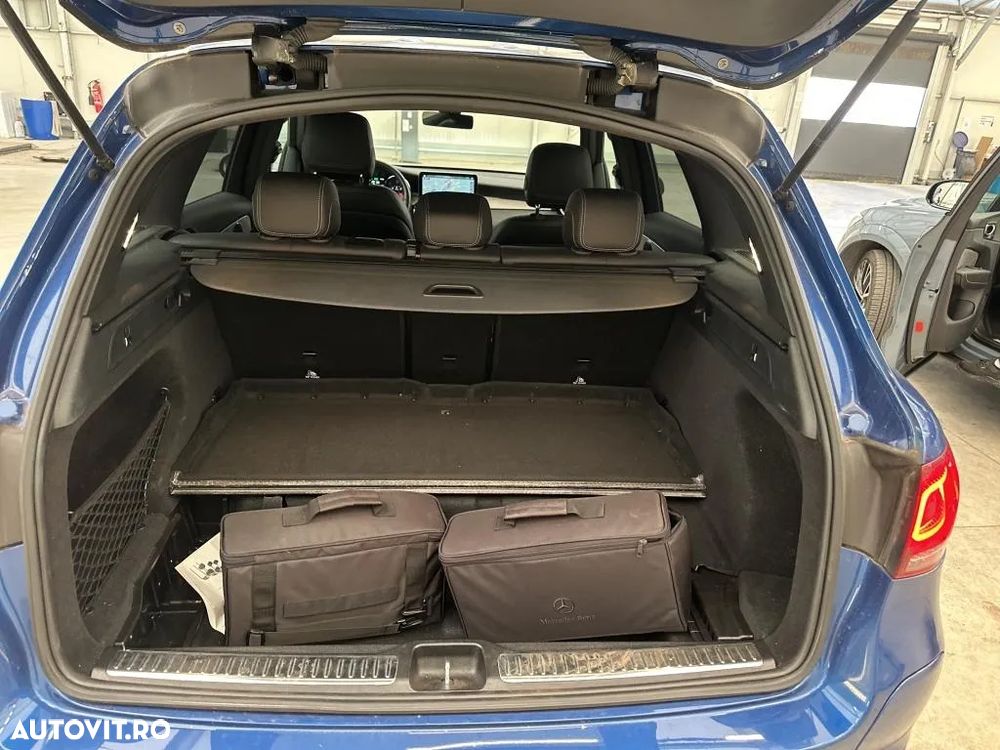 Mercedes-Benz GLC 300 e 4MATIC - 17