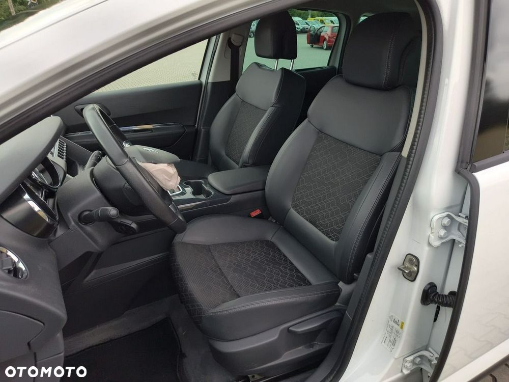 Peugeot 3008 - 9