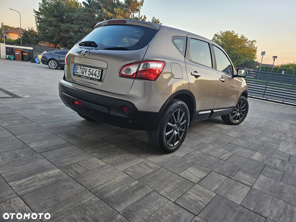 Nissan Qashqai 2011 photo 3
