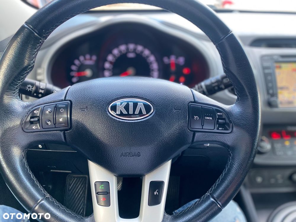 Kia Sportage 1.7 CRDI 2WD Dream-Team Edition - 12