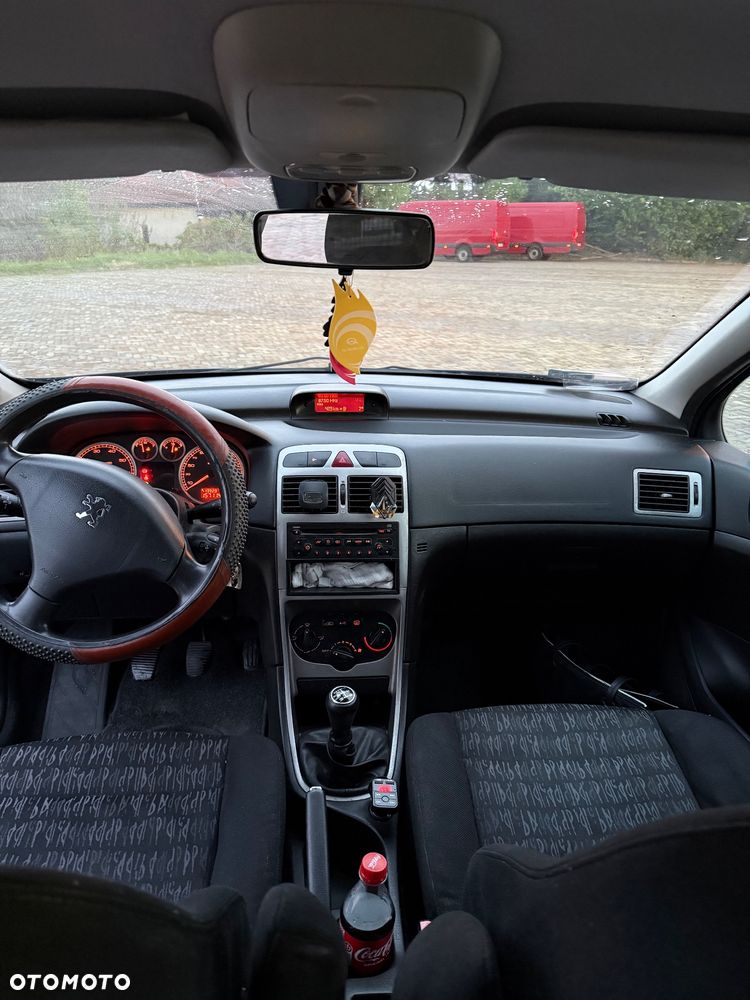 Peugeot 307 - 8