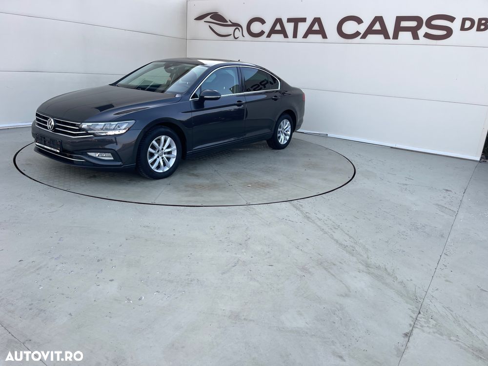 Volkswagen Passat - 5