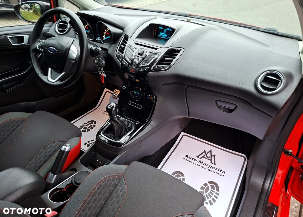 Ford Fiesta 1.0 EcoBoost STart-Stop ST-LINE - 24