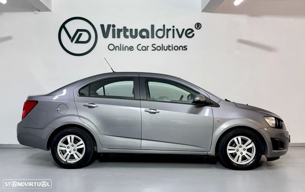Chevrolet Aveo 1.2 LT - 6