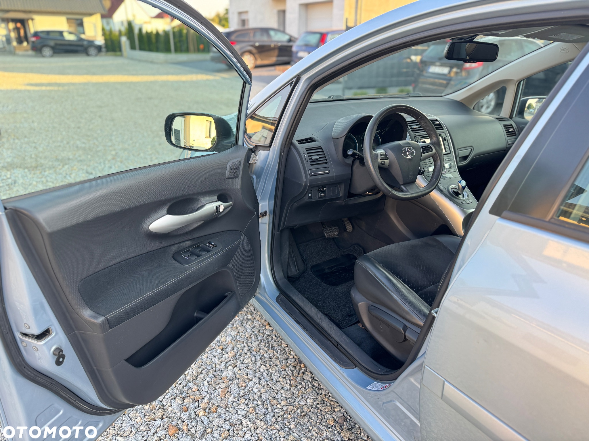 Toyota Auris 1.8 VVT-i Hybrid Automatik Life Plus - 10