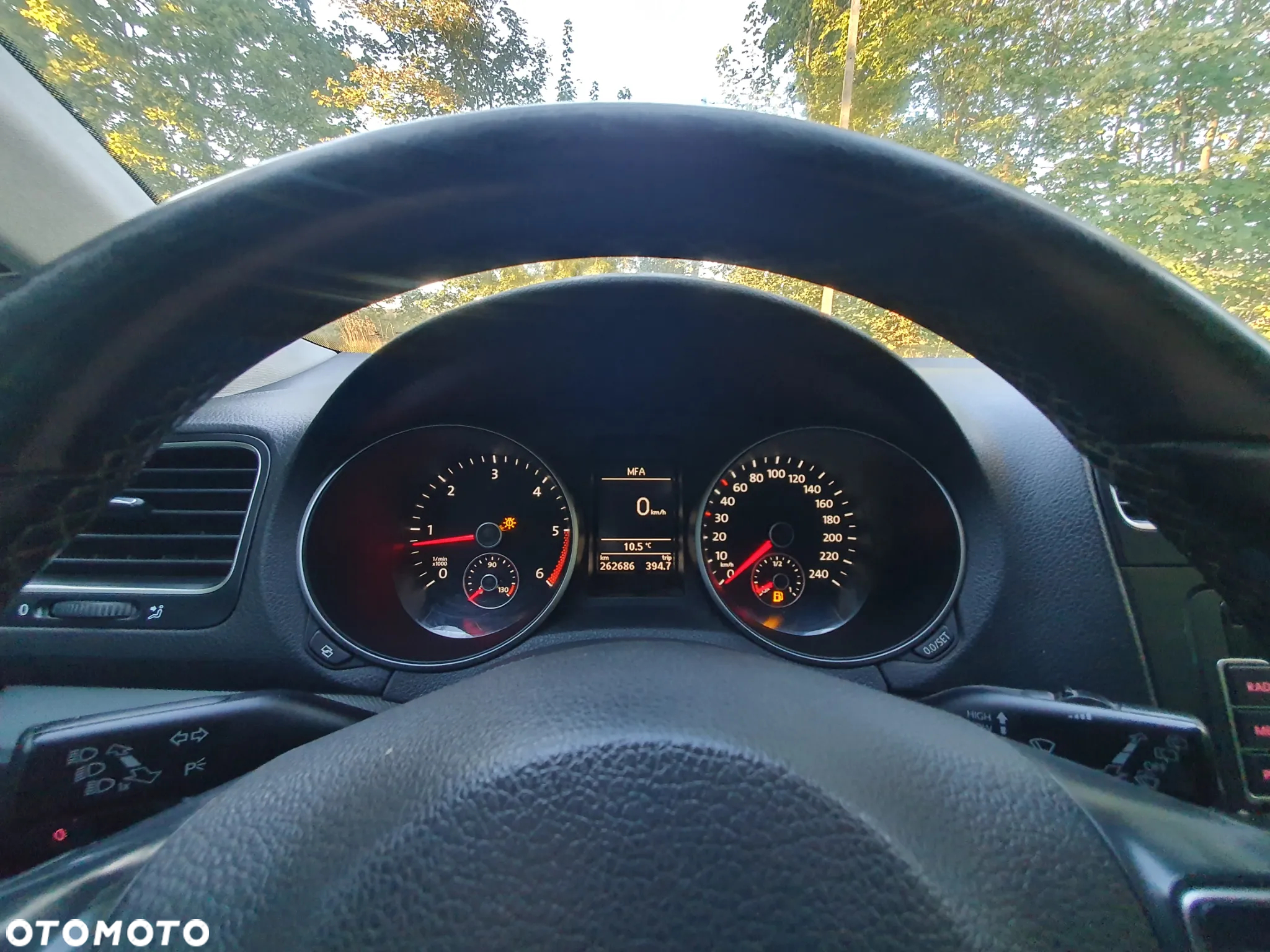 Volkswagen Golf 1.6 TDI DPF MATCH - 13