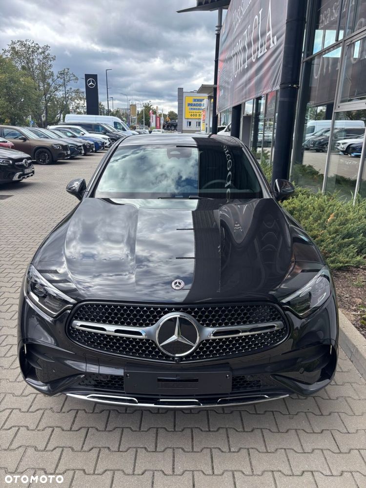 Mercedes-Benz GLC - 12