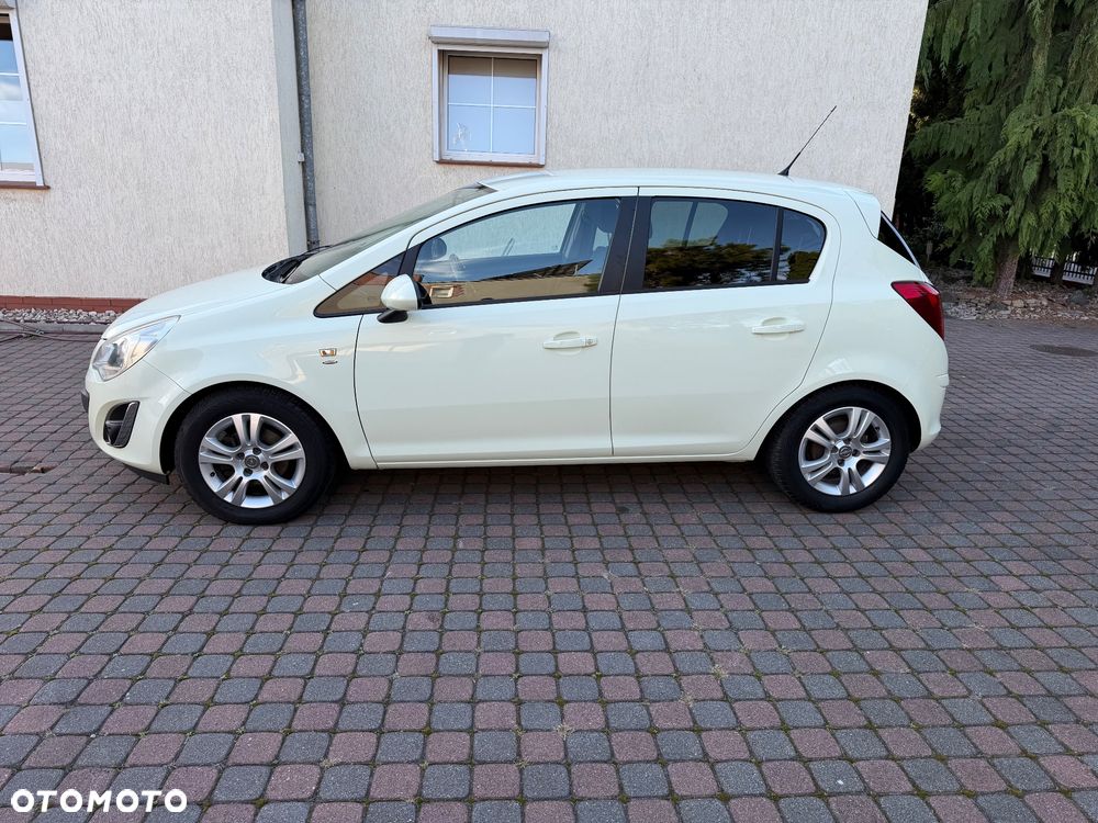Opel Corsa 1.2 16V Enjoy - 4