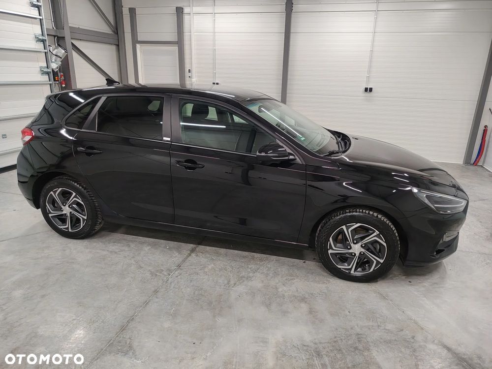 Hyundai i30 1.5 DPI Modern - 16