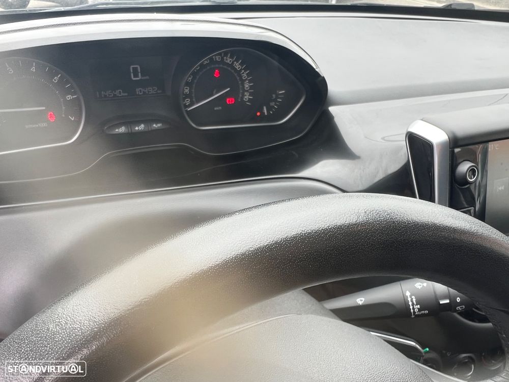 Peugeot 208 1.2 PureTech Style - 17