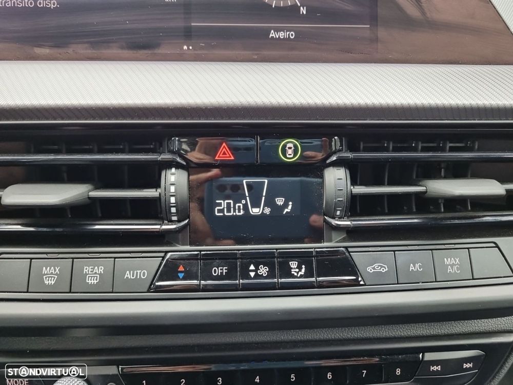 BMW 116 d Pack Desportivo M Auto - 32