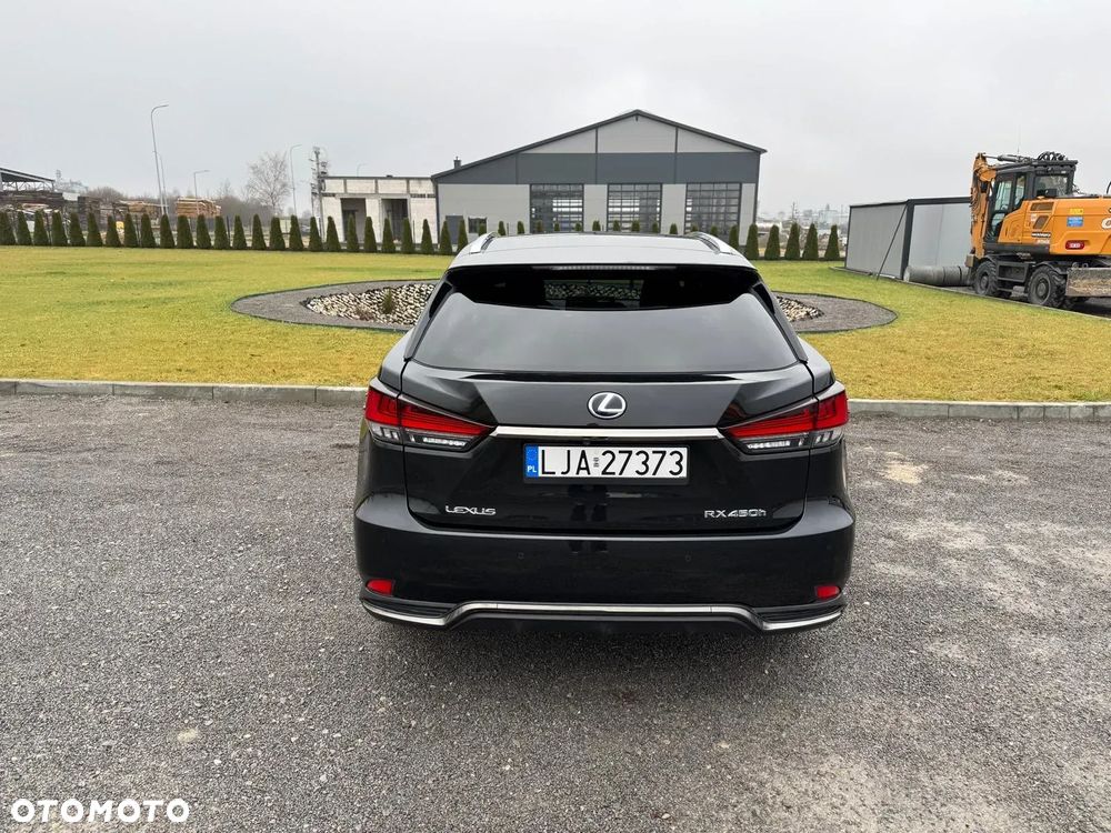 Lexus RX - 9