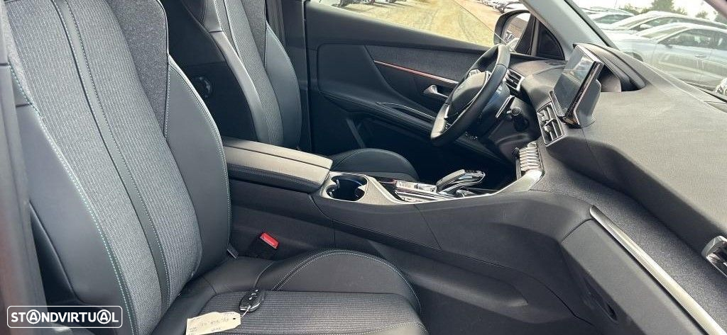 Peugeot 3008 1.2 PureTech Allure EAT8 - 9