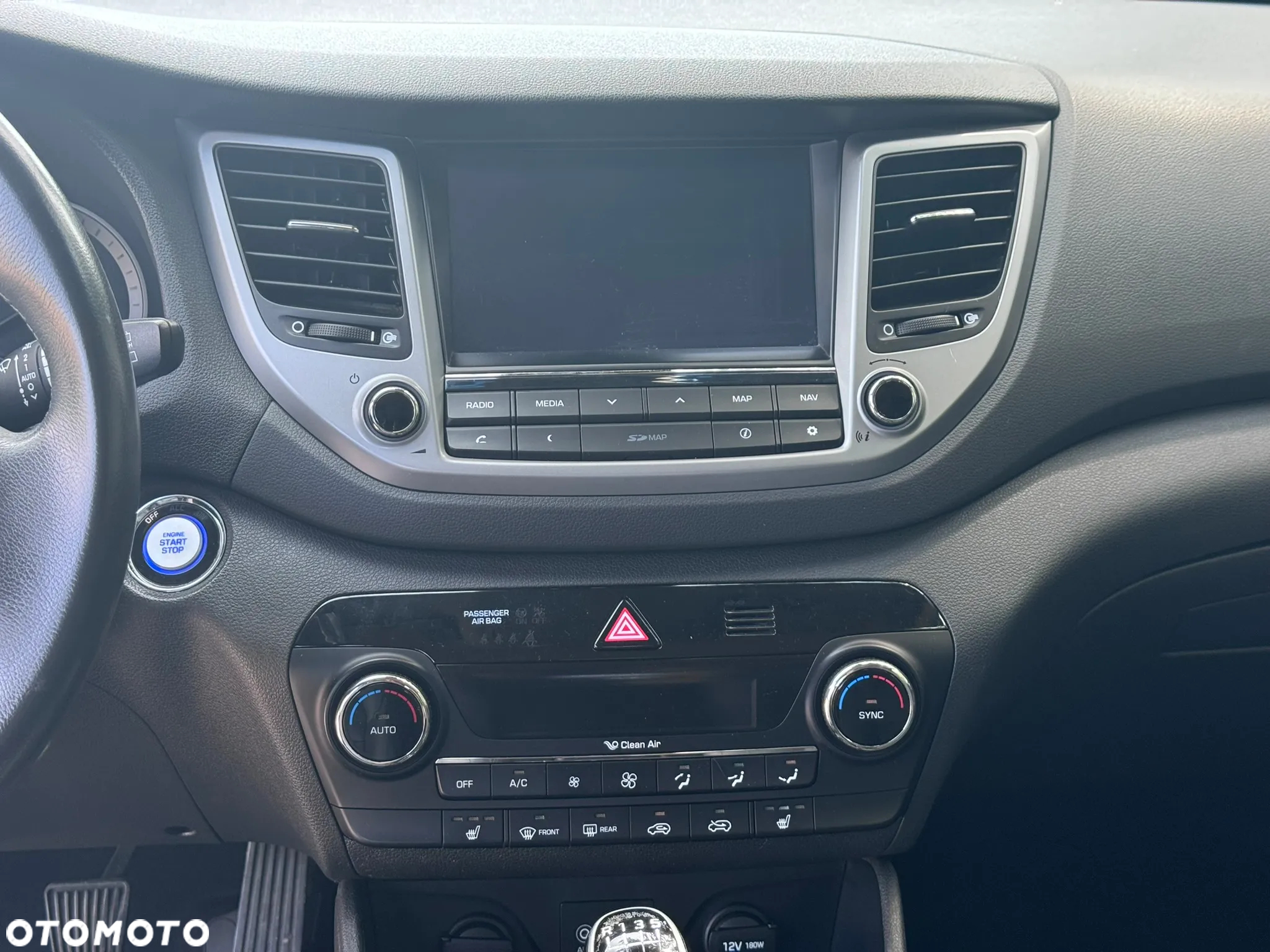 Hyundai Tucson 1.7 CRDI BlueDrive Style 2WD - 29