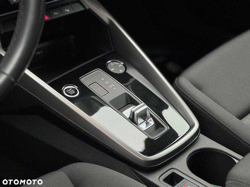 Audi A3 Sportback - 12