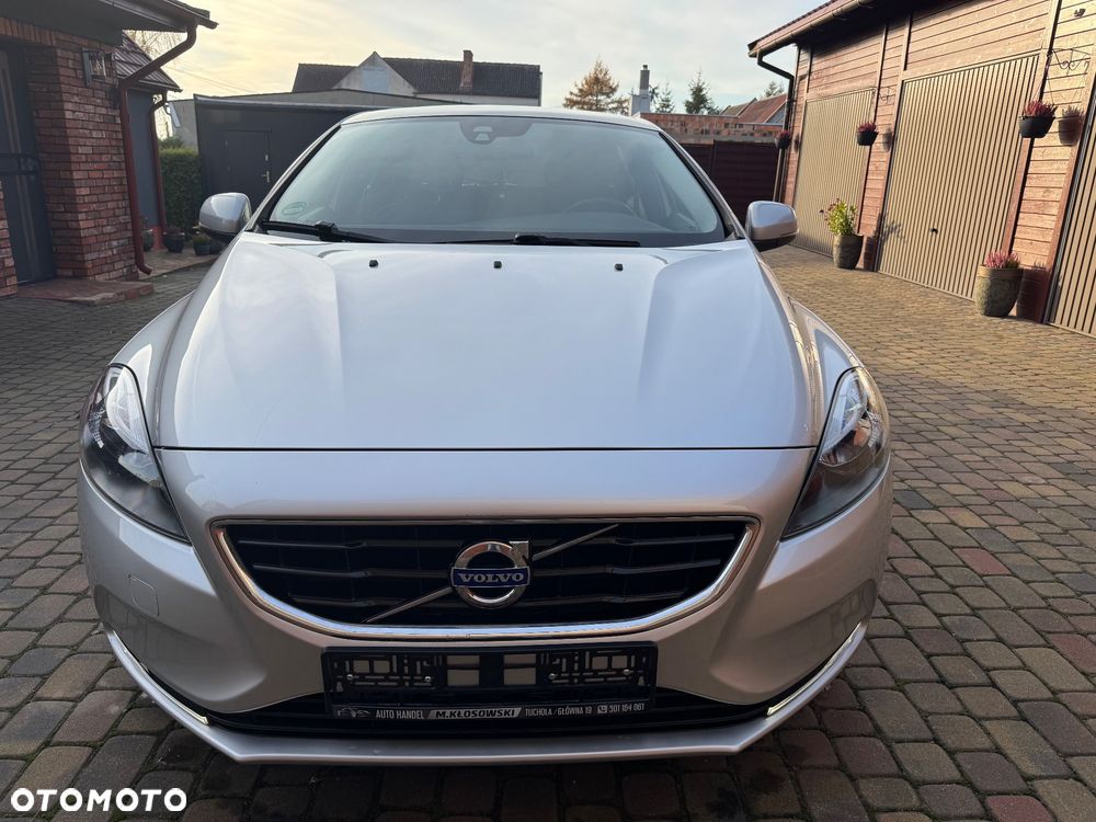Volvo V40 D2 - 13