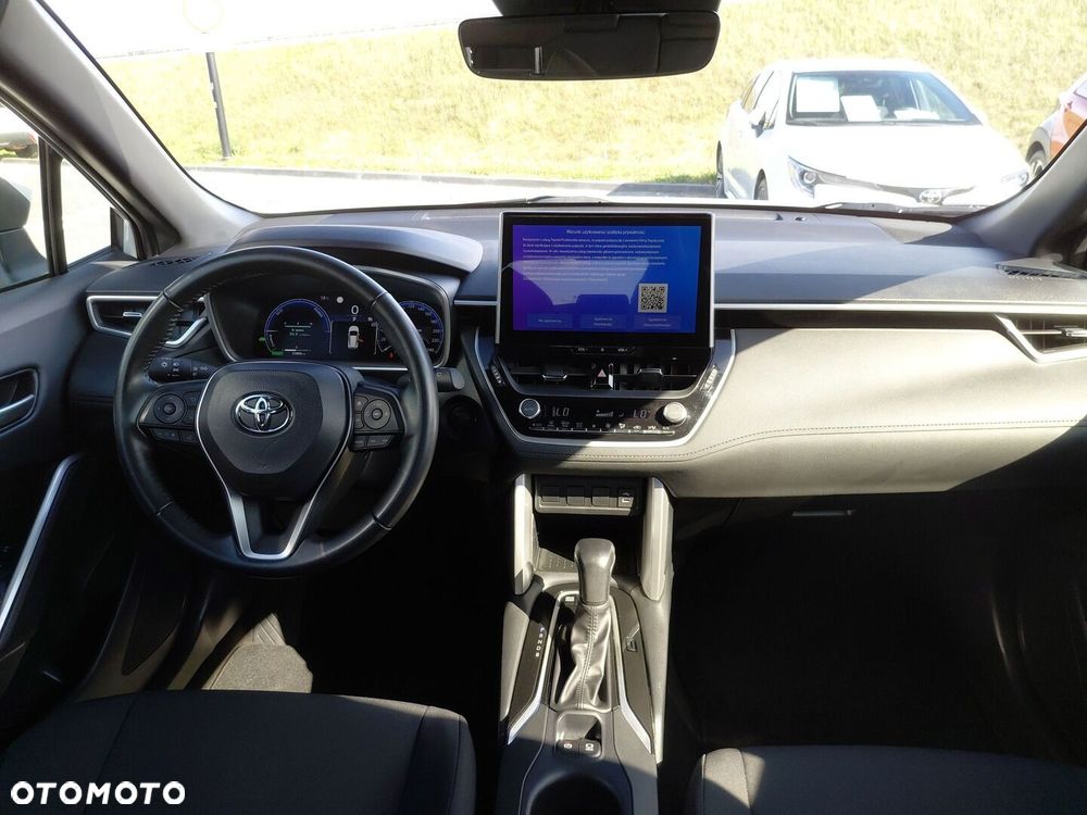 Toyota Corolla Cross - 11