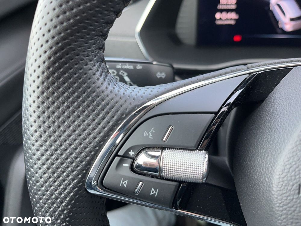 Skoda Octavia 2.0 TDI Sportline - 25