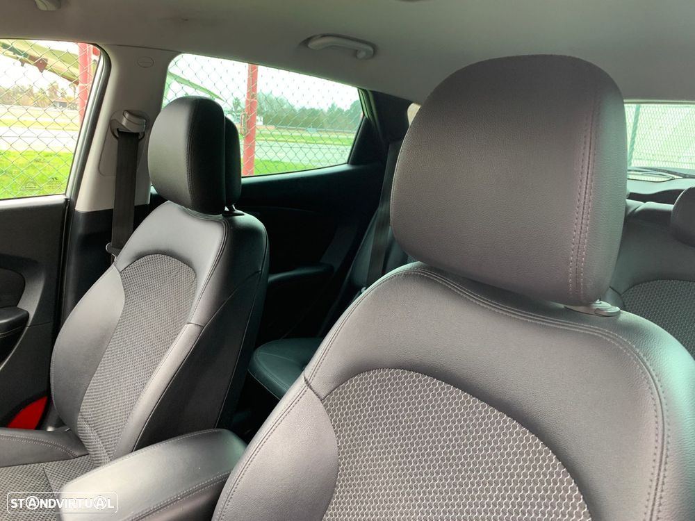 Hyundai ix35 1.7 CRDi VGT Comfort - 19
