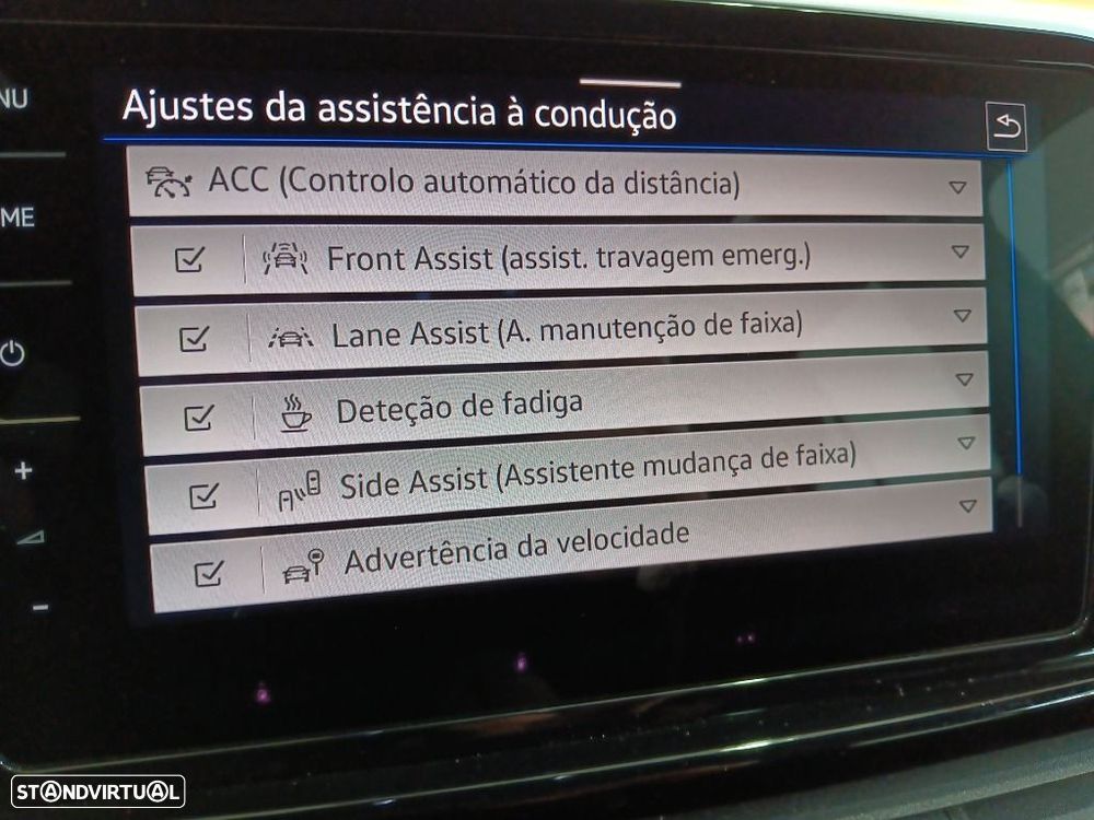 VW T-Roc 1.5 TSI R-Line DSG - 24