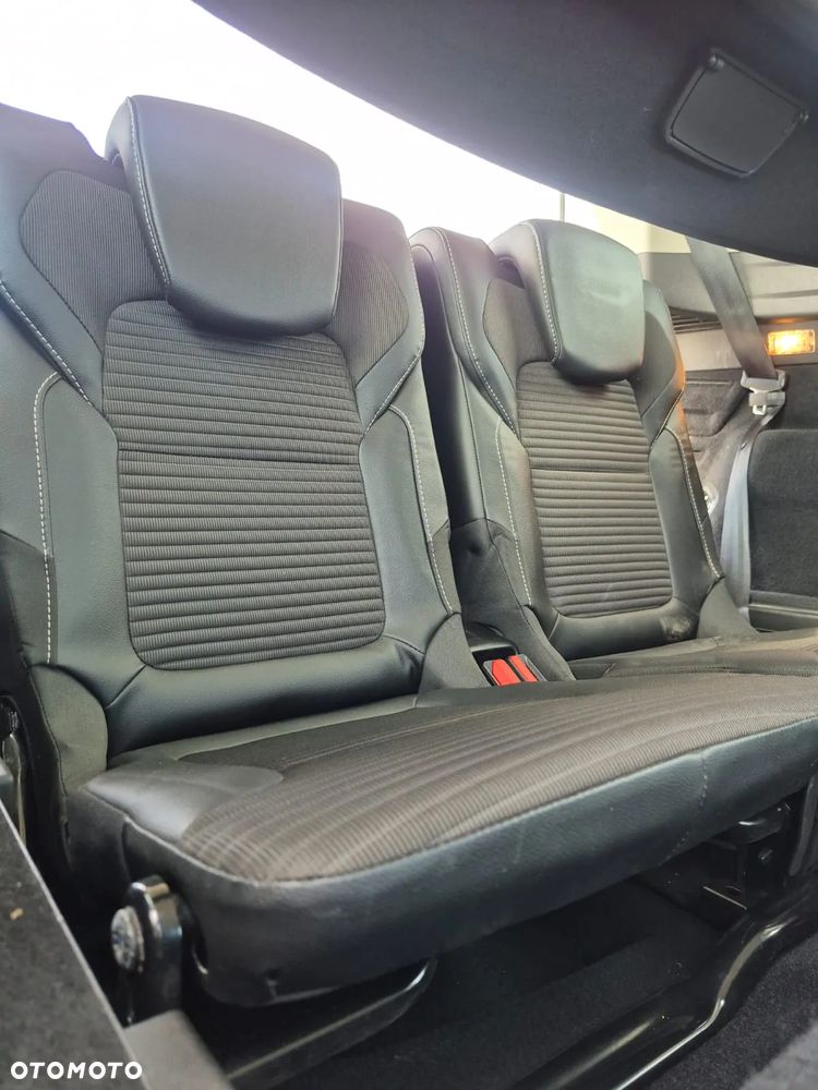 Renault Grand Scenic - 15