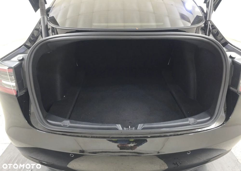 Tesla Model 3 Langstreckenbatterie Allradantrieb Dual Motor Performance - 15